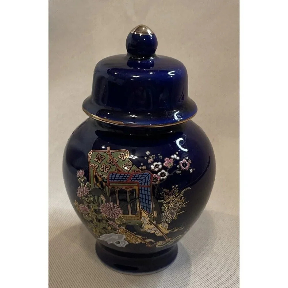 Japanese Porcelain Cobalt Blue Floral Design Lidded Ginger Spice Jar Vintage 4”